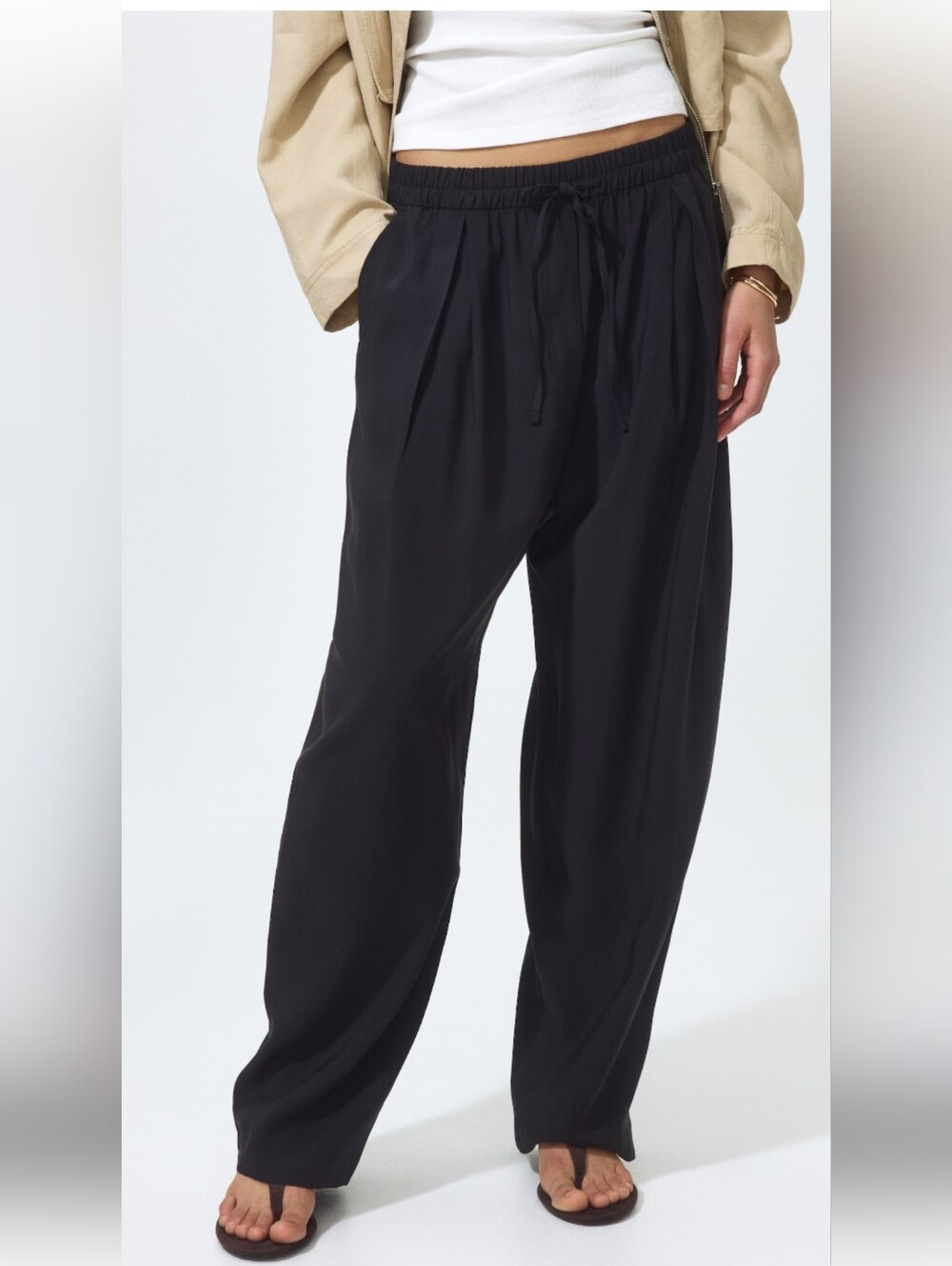 Women's Barrel Leg Drawstring Pant XS